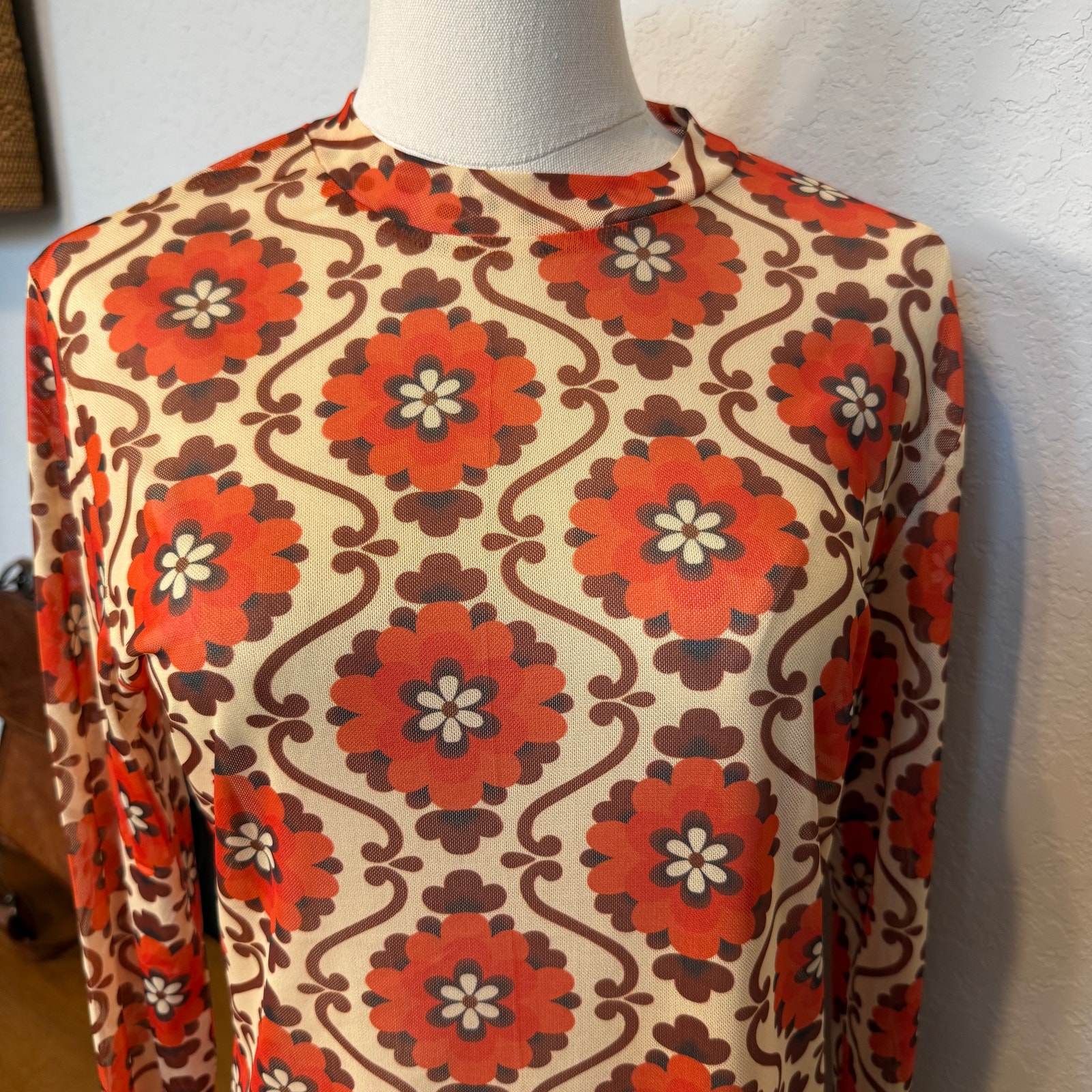 Women's Lil Bee's Bohemian Orange Cream Retro Floral Graphic Sheer Top Sz M New — image 4 of 8